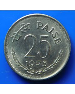 India-Republic	 25 Paise	1975	 Calcutta mint bull has four legs